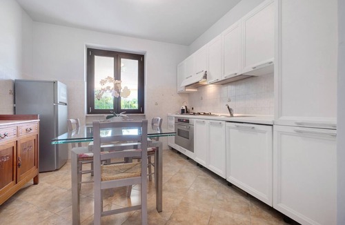 Bolsena Villa | Villa 'Luxury Apartment Lake View' with Lake View, Private Terrace and Wi-Fi