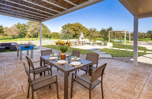 San Vito dei Normanni Villa | Villa Mastroronzo by Villa Plus