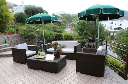 Giglio Campese House | Villa Manzoni