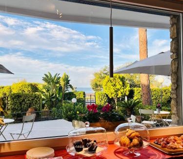 Sperlonga Bed & Breakfast | Villa Maria Luxury Suites