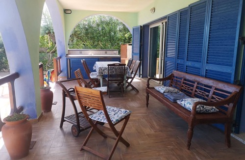 Marina di Campo Villa | Villa Medusa 8 bed Edge of the Sea