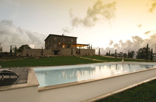 Il Poggio House | Villa mit Infinity-Pool by Interhome