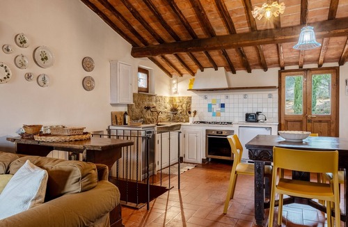 Montefollonico House | Villa Mulinello, Secluded, Panoramic Views over Montepulciano Valley