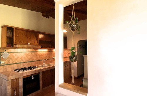 Colonia Elena Villa | Villa nearby the beach with garden and parking - sleeps 6