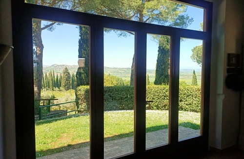 Po' Bandino House | Villa on the Umbria-Tuscany border—for families and friends—with a private pool