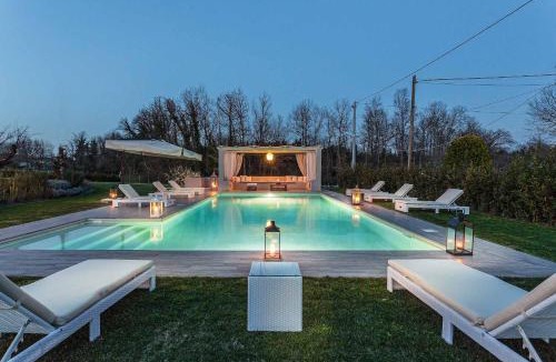 Orentano Villa | Villa Otto Luxury Tuscan Farmhouse with Pool