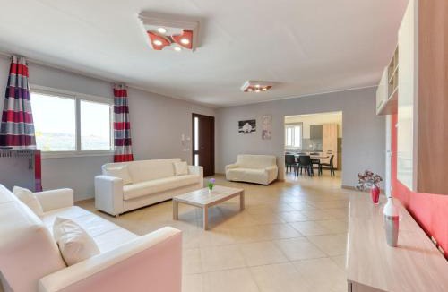 Floridia Villa | Villa Panorama by Interhome