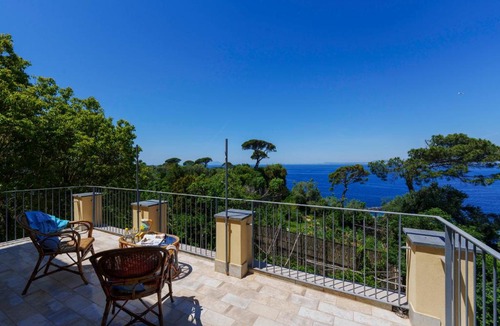 Sant'Agnello Apartment | Villa Preziosa al Pizzo 3 km da Sorrento