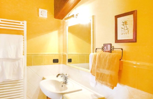 Grutti Other | Villa Profidia