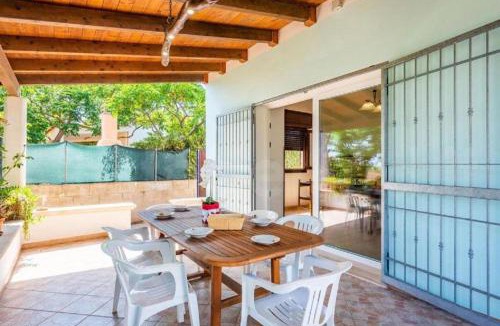 Posto Rosso House | Villa Rosa zona Torre San Giovanni