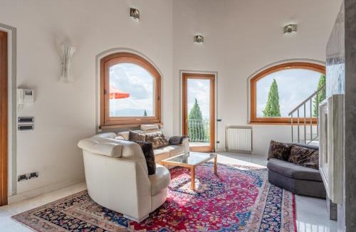 Pescia Villa | Villa Serafina con piscina