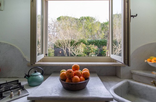 Magliano Sabina Villa | Villa Surya near Rome Infinity Pool Stunnig View