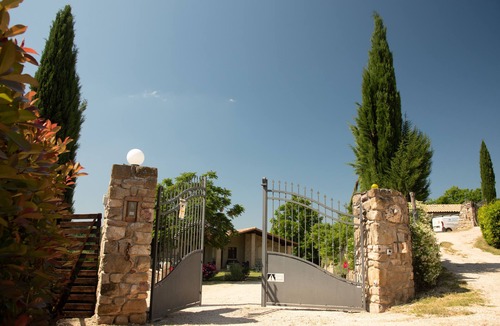 Gualdo Cattaneo House | VILLA TILLA: PRIVACY, RESERVED POOL, HUGE VIEW