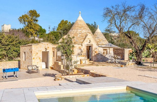 Casalini Villa | Villa Trullo Desideri by Villa Plus