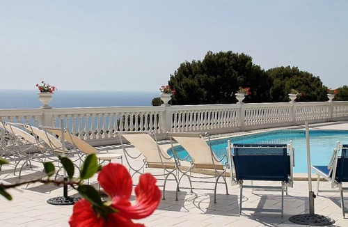 Castellabate Villa | Villa Virginia: A splendid two-story villa which faces the sun and the sea, with Free WI-FI.