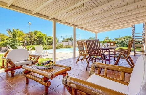 Caucana-finaiti-casuzze-finaiti Nord House | Villa with ancient olive tree near Punta Secca