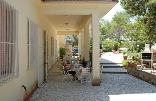 Chiusa Cavalli Villa | Villa with pool and tennis court