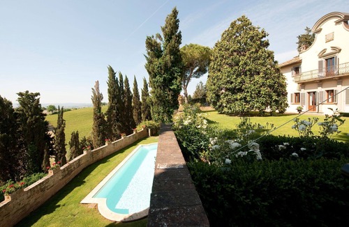Castelfiorentino Villa | Villa with private pool, A/C, hot tub, WIFI, patio, panoramic view, close to San Gimignano