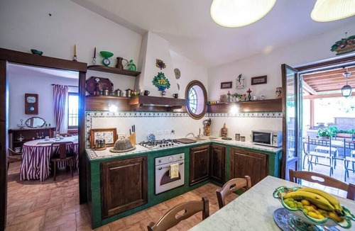Sutri Villa | Villa with private Park near Bracciano Lake & Rome