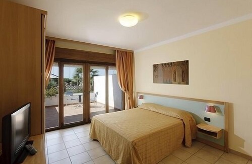 Torricella Hotel | Villaggio Club Eden