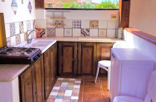 Custonaci Cottage | Villamare beachfront house with private garden for vacations between nature and sea