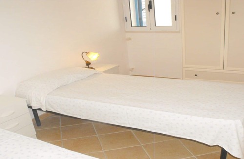 Villanova Villa | Villetta Monica 32: Private Residence, Wi-Fi, Veranda, Beach and Nearby Shops