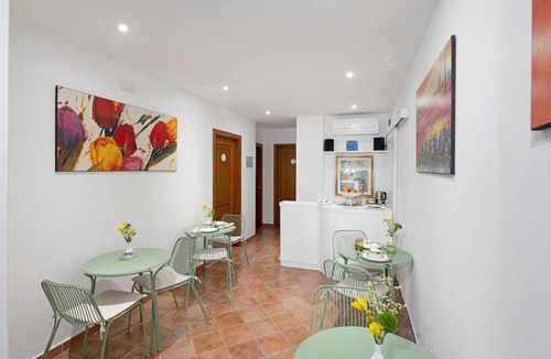 San Pietro Apartment | Villevieille Relais – Superior Double Room with Sea View, Wi-Fi & Air Conditioning