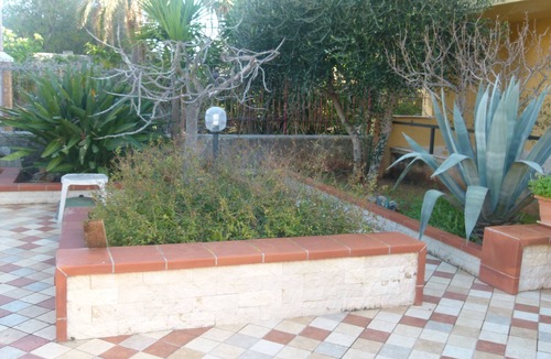 Carini Villa | Villino Toti and Silvana one step away from the sea