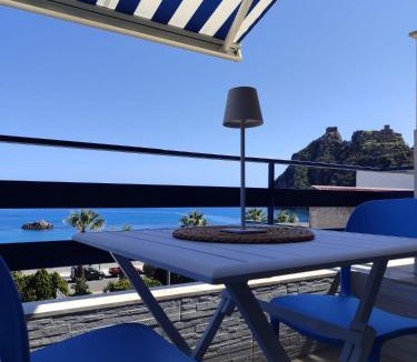 Sant'Alessio Siculo Apartment | vinaka