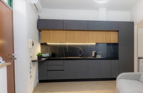 Tuscolano Apartment | VivimiHome - Apt a pochi passi dalla metro,con ingresso privato