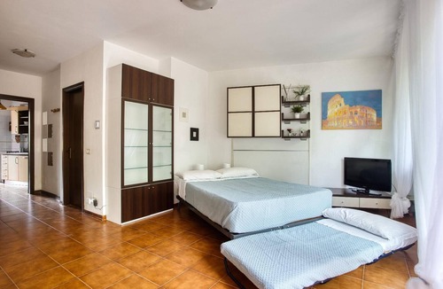 Zona XXIV Fonte Ostiense Apartment | Vrbo Property