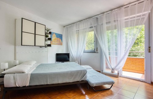 Zona XXIV Fonte Ostiense Apartment | Vrbo Property