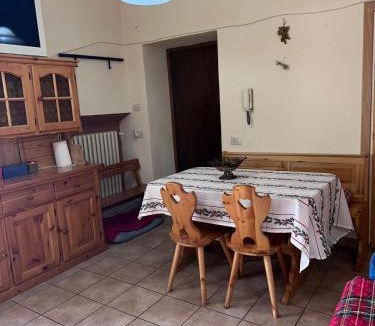 Ovindoli Apartment | Warm apartment in the heart of Ovindoli
