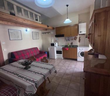 Ovindoli Apartment | Warm apartment in the heart of Ovindoli