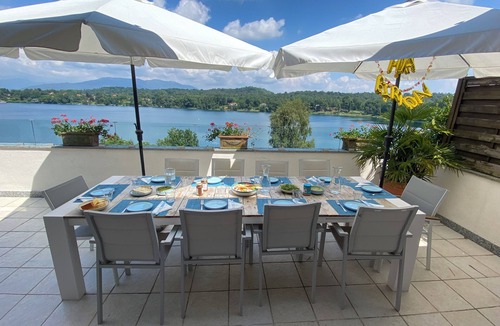 Comabbio Villa | Waterfront Villa with private dock at Lago di Monate