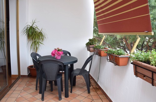 Quartiere XXXIII Lido di Ostia Ponente Apartment | Welcome home Private apartment 5min walk from the beach, 25 minutes from Rome"