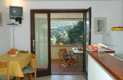 Naregno Apartment | Well-kept and in quiet surroundings - Appartamenti Le Querce - Ginestra