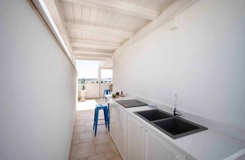 Capitolo Apartment | WePuglia-Suite Patrizia SeaView, charming studio apt with sea view terrace