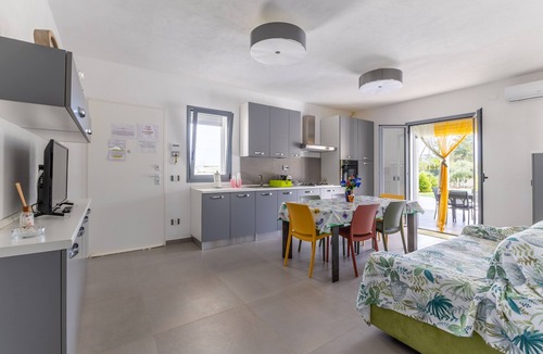 Santa Maria del Focallo Villa | White House Villa Luisa – Relax and Comfort Near the Beach