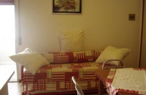 Torrette Apartment | Wohnung 'Mare Blu 7' in Strandnähe by Interhome