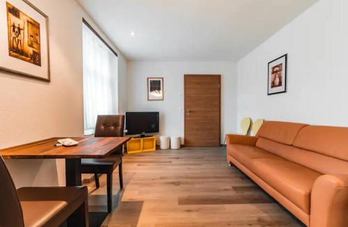 Altdorf Apartment | Wohnung Mitten in Altdorf