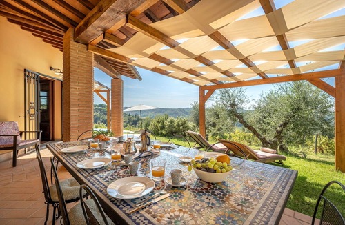 Montopoli in Val d'Arno Villa | Wonderful private villa for 8 guests with A/C, WIFI, private pool, TV and veranda
