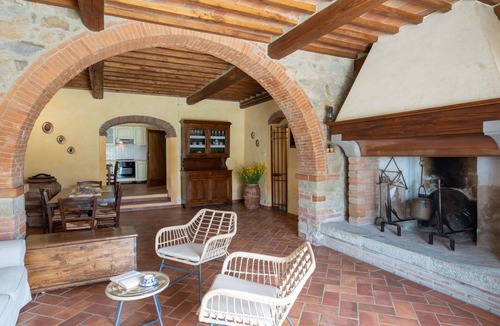 Pievuccia House | Wonderful private villa for 7 people with private pool, WIFI, TV, patio and pets allowed