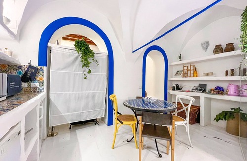 Rione VII Regola Apartment | Wonderful apartment in Campo de'fiori with beautiful garden