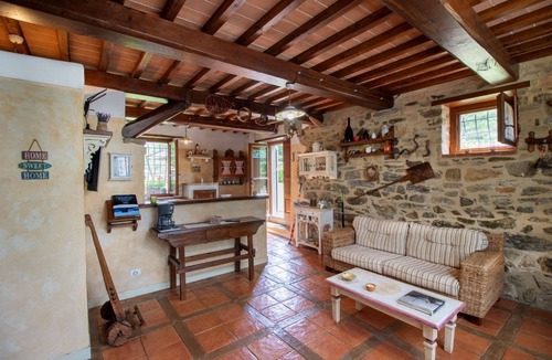 Polvano Villa | Wonderful private villa for 4 people with WIFI, private pool, A/C and TV, close to Cortona