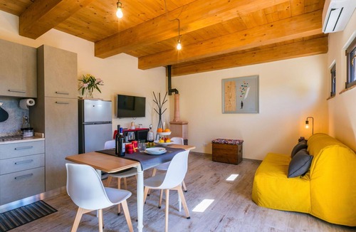 San Macario In Monte House | Wonderful private villa for 4 guests with WIFI, A/C, TV, patio and panoramic view