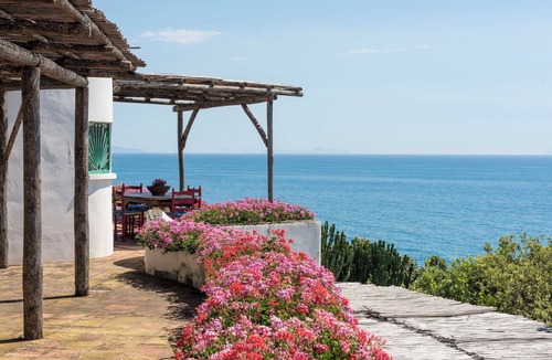 San Felice Circeo Villa | Wonderful private villa for 12 guests with WIFI, A/C, TV, patio, pets allowed and panoramic view