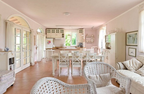 Roccastrada House | Wonderful private villa for 6 guests with WIFI, A/C, TV, patio, pets allowed and panoramic view