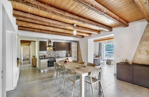 Giarratana Villa | Wonderful private villa for 8 people with private pool, A/C, WIFI, TV and terrace