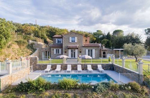 Cortona Villa | Wonderful private villa with private pool, A/C, WIFI, TV, terrace, panoramic view, close to Cortona